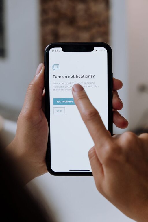 Tips for Setting Boundaries With Notifications to Reclaim Your Focus